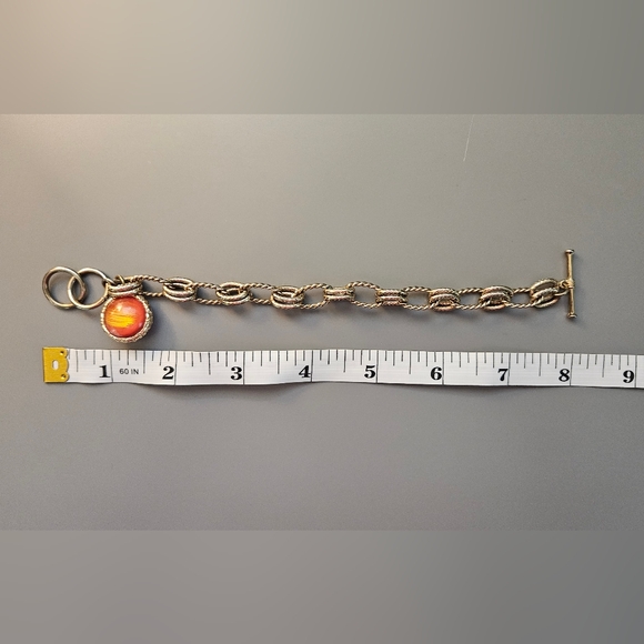 Gold Chain Bracelet w Coral Amulet - Picture 6 of 6